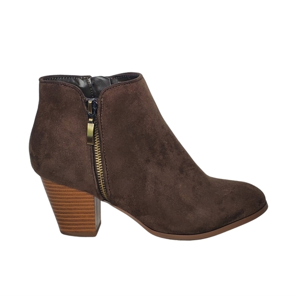 Style & Co. Dark Green Ankle Booties - Picture 1 of 6